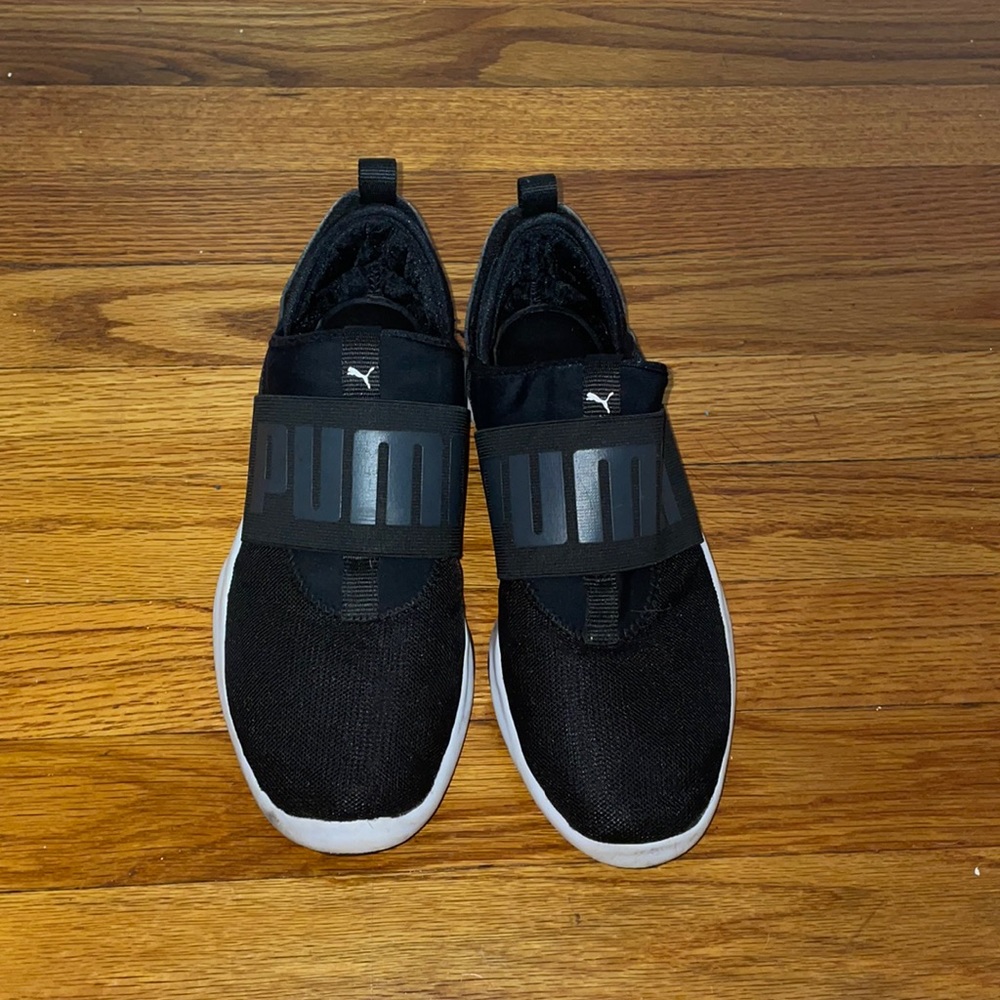 Puma slip on sneaker